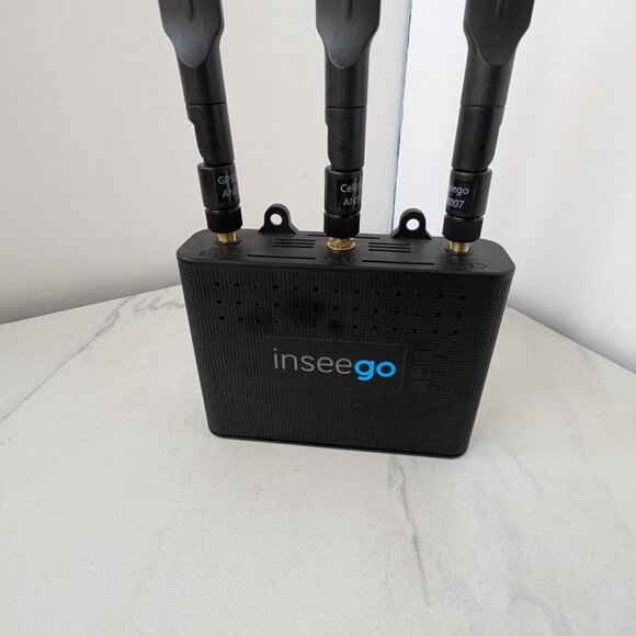 inseego SKYUS 160 SK160-VZ Gateway/Mobile Router with Power Source - Picture 3 of 15